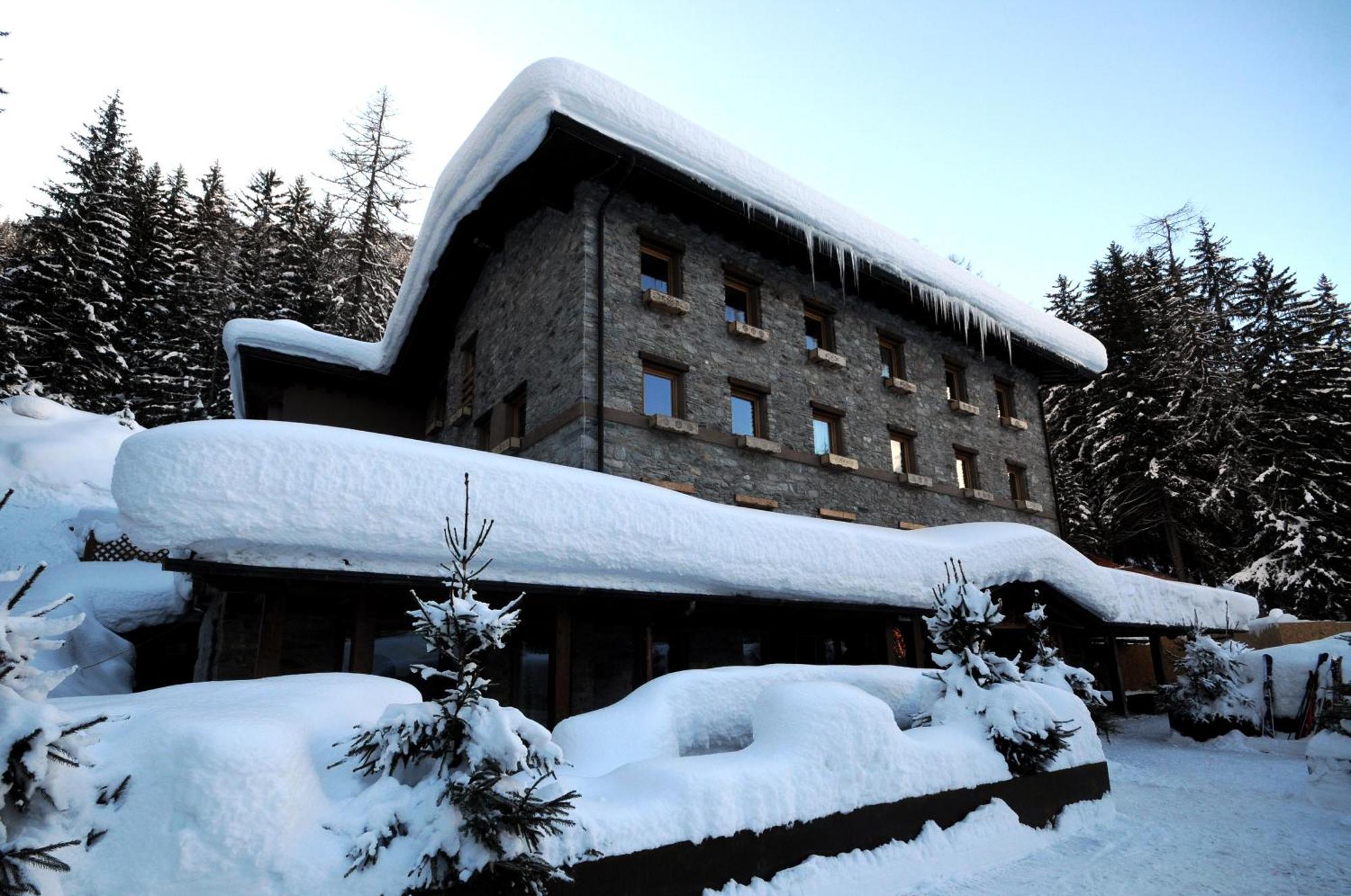 Chalet Eden Eco Hotel, Restaurant & Wellness La Thuile Esterno foto